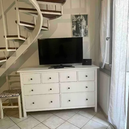 Nini S House דירה *
